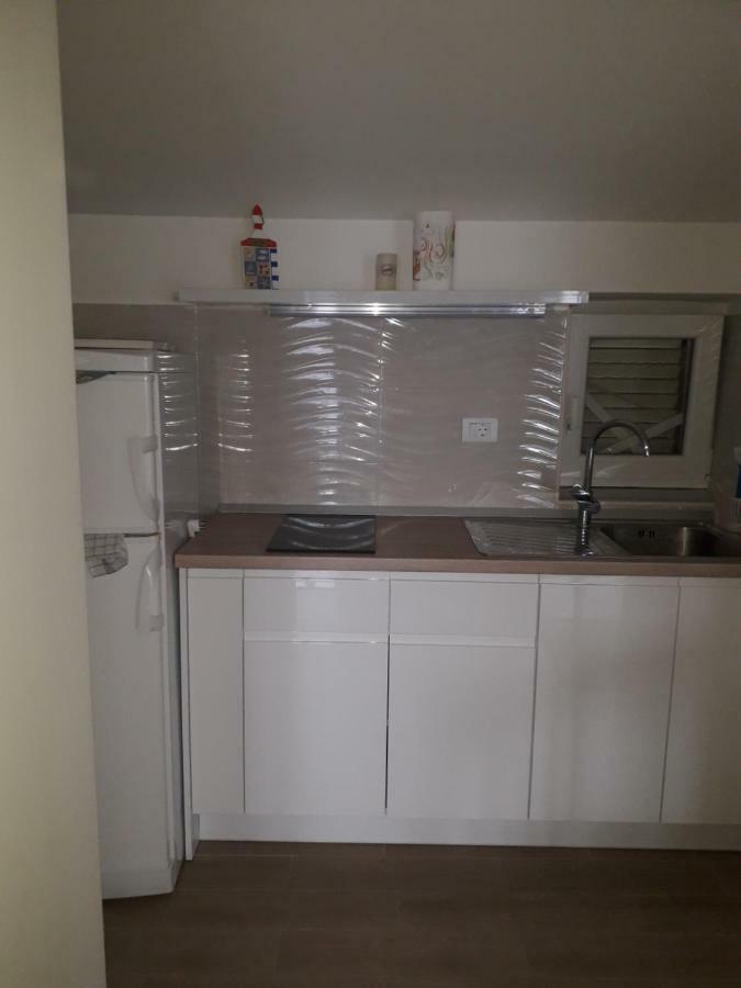 Apartmani Mara I Kata Omis Exterior photo